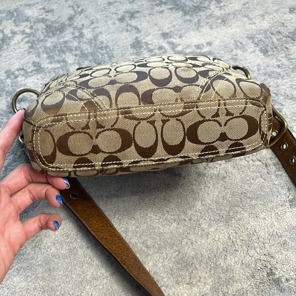 Coach Legacy Signature Monogram Shoulder Bag Purse Messenger Brown Beige 10403 - Picture 4 of 15